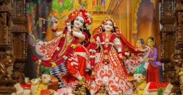 Madhurashtakam in Telugu to worship Lord Krishna.